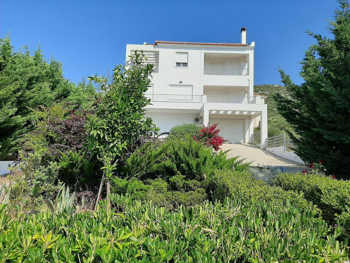 Aliveri Flat With Sea View Екстериор снимка