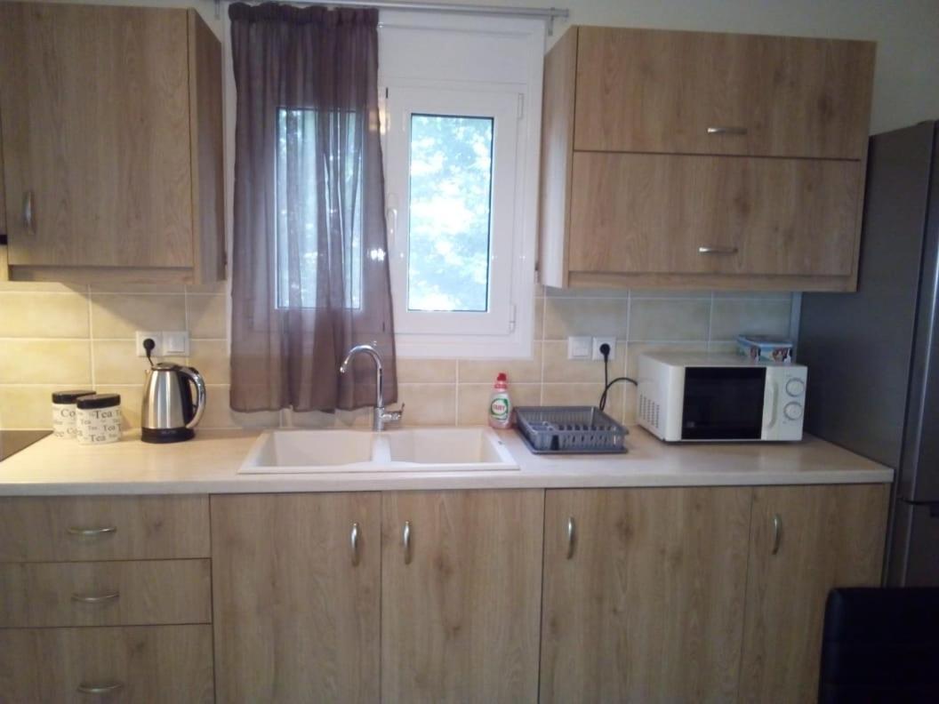 Aliveri Flat With Sea View Екстериор снимка