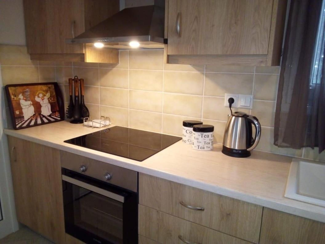 Aliveri Flat With Sea View Екстериор снимка